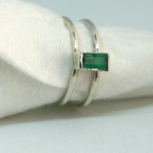 Anillo Vela Esmeralda